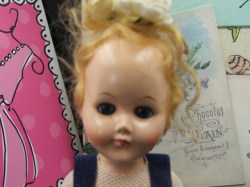 10 half doll print 50s face